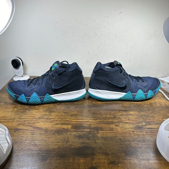 Nike Kyrie‎ 4 Obsidian Think Twice Basketball Shoes 943806-401 Mens Size - Picture 4 of 8